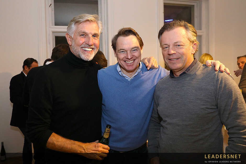 Perfect-Eagle-Golf-Office-Opening-3